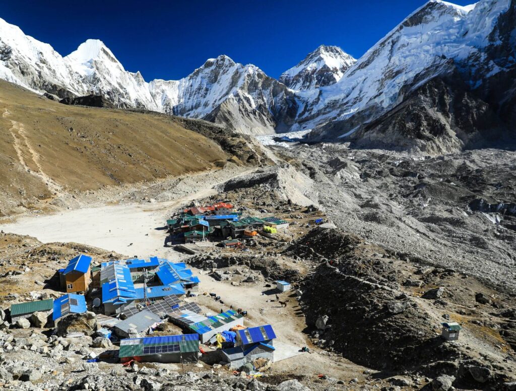 camp on the way to Everest