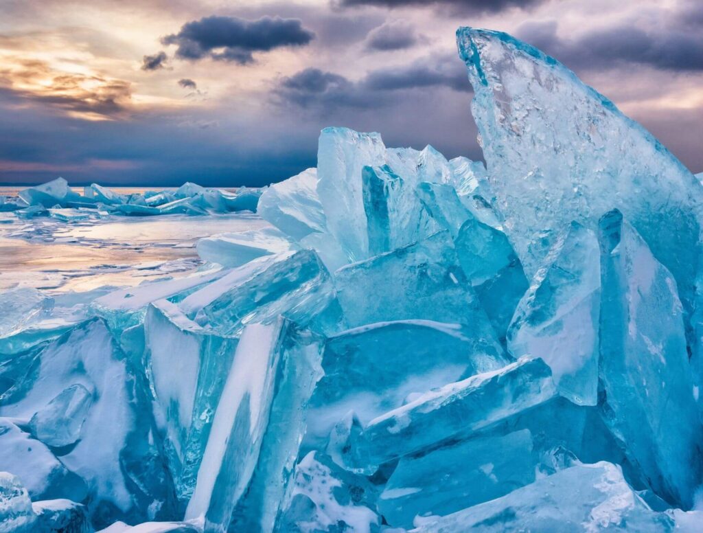Glacier crystals seen up close