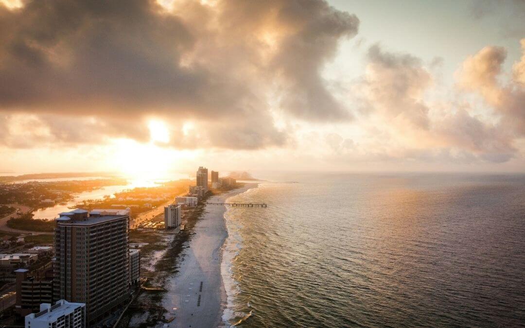 Compare 5 Alabama vacation rental companies for beachfront stays, island retreats, luxury accommodations, pet-friendly homes, and Gulf Coast getaways in 2026.