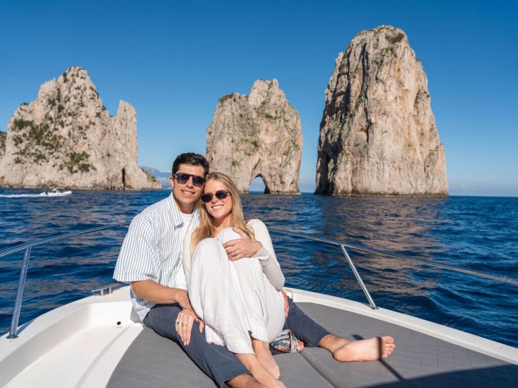 couple-pdg-boat-tours-faraglioni-capri-view-from-sea-island-tour-copyright-adriano-alfaro-for-pdg-boat-tours-sorrento-riproduzione-vietata-reproduction-prohibited